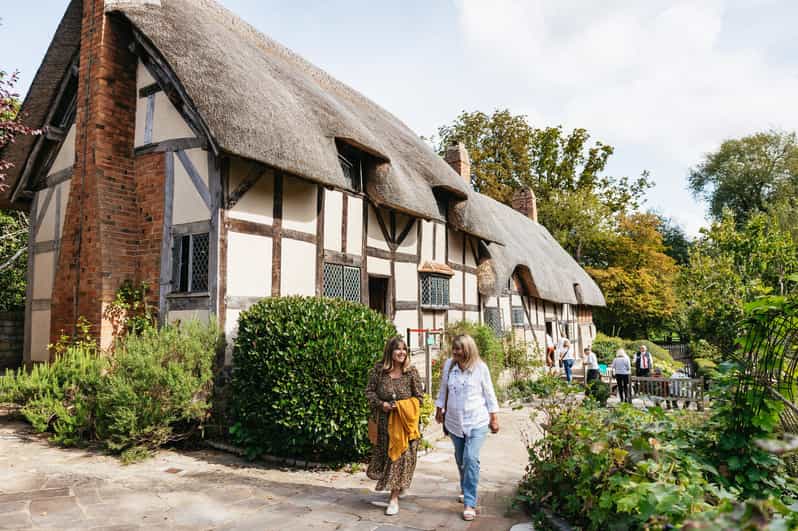 Stratford-upon-Avon: Anne Hathaway's Cottage Entry ticket - Following Anne and Shakespeare’s early courtship