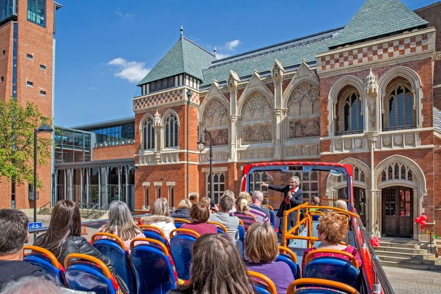 Stratford-upon-Avon:City Sightseeing Hop-On Hop-Off Bus Tour - A smart first look at Shakespeare’s Stratford