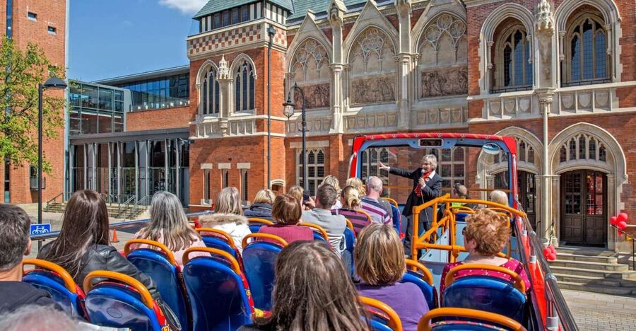 Stratford-upon-Avon:City Sightseeing Hop-On Hop-Off Bus Tour - Stops 5 to 7: birthplace, market streets, and town views