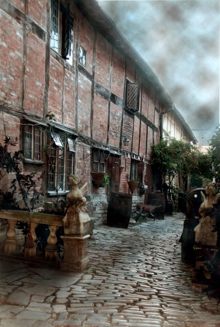 Stratford-upon-Avon: Lantern-Lit Ghost Tour at Tudor World - My verdict on the Tudor World ghost tour