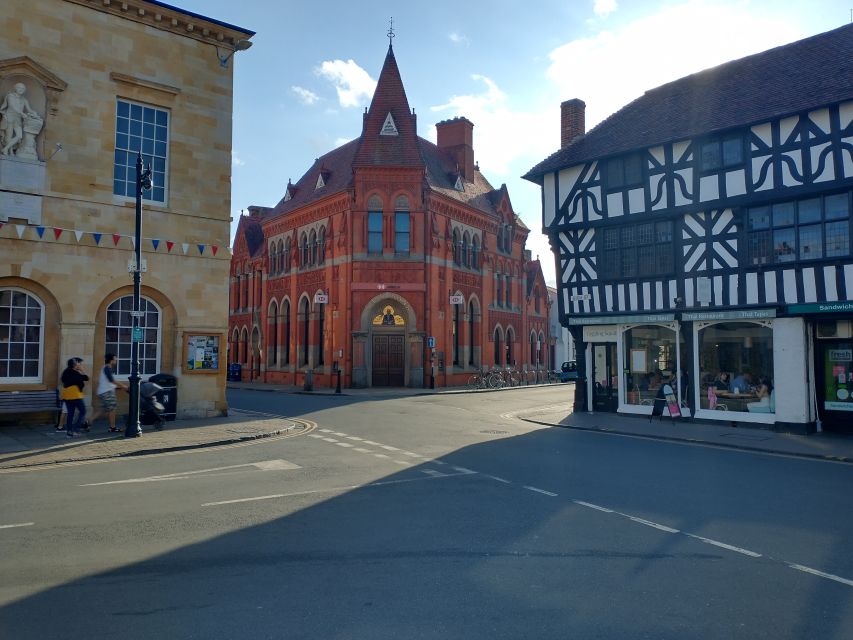 Stratford-Upon-Avon: The Famous Walk Talk Show - History Corner and John Harvard’s birthplace