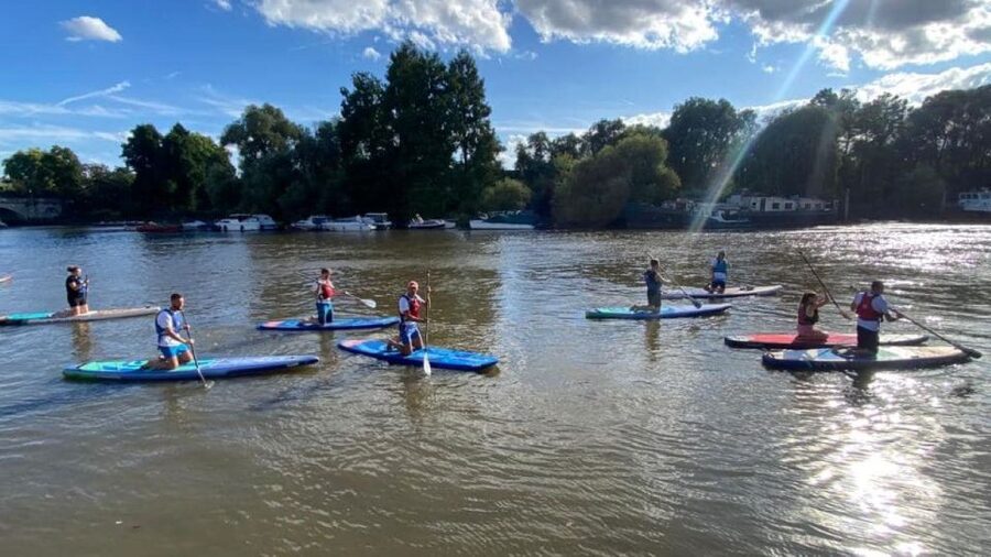 Teddington: Paddleboard Experience on the Thames - What the price includes, and what it does not
