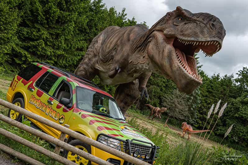 TELFORD: Hoo Zoo and Dinosaur World Entry Ticket - What your day can include