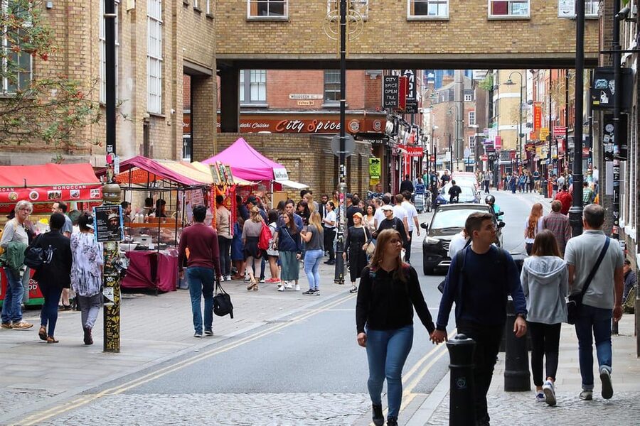 The Authentic Walking Tour with Indian Tasting Meal - Leadenhall Market and London’s Polished Center