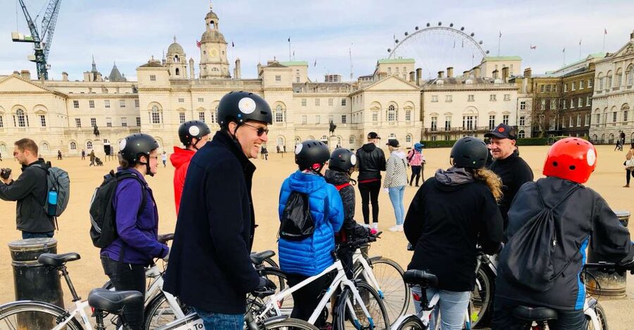 The London "Big Six" and a Pub. 5.5 hour tour - A Small Group Makes the Route More Manageable