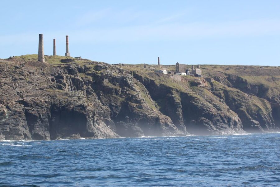 The North Coast Boat Trip Experience - What the guides add to the scenery