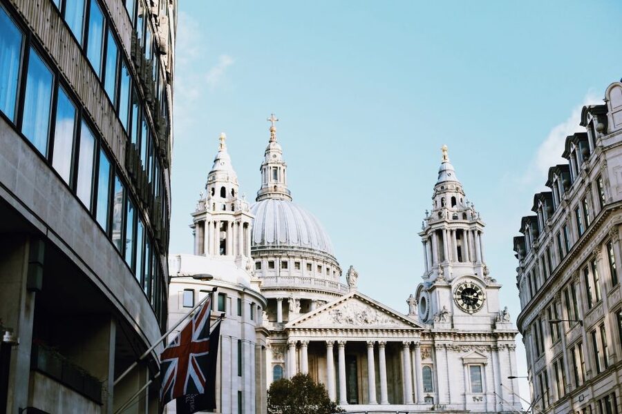 The Old City of London - Guided Walking Tour 12 guests 2,5h - St Bride’s Church and the city rebuilt after fire