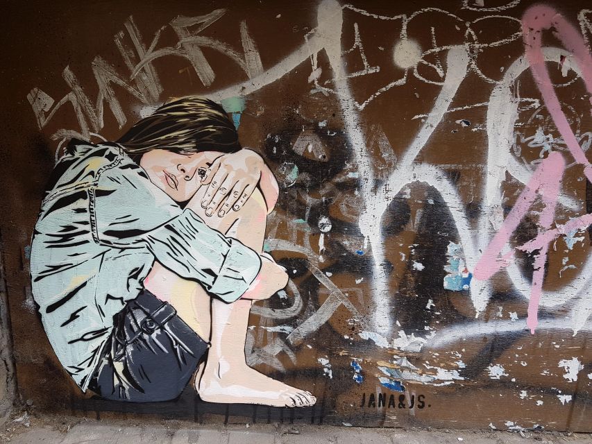The Original London Street Art Tour (French) - Who should book this walk?
