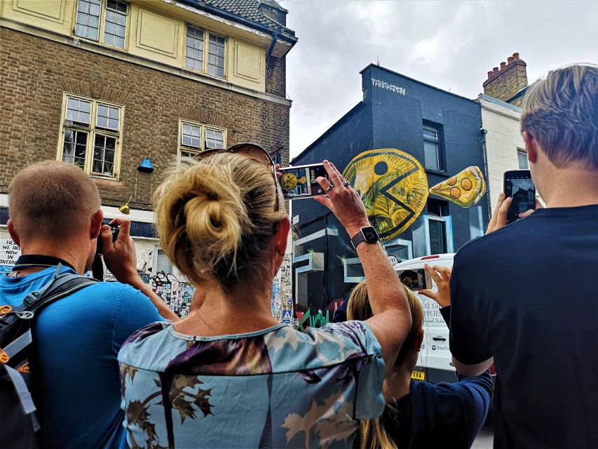 The Original London Street Art Tour (French) - Meeting near Old Spitalfields Market