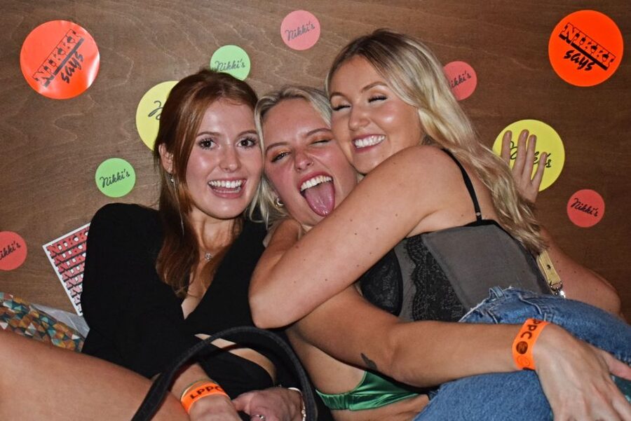 The Original Shoreditch Pub Crawl London - Photos, dancing, and the Shoreditch mood