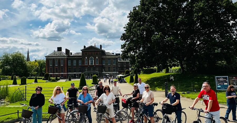 The Royal Express, 2.5 hour tour - Kensington Palace to Hyde Park’s lake