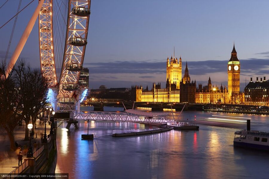 Tour of London and Christmas Day Lunch Cruise - What the $307 price really covers