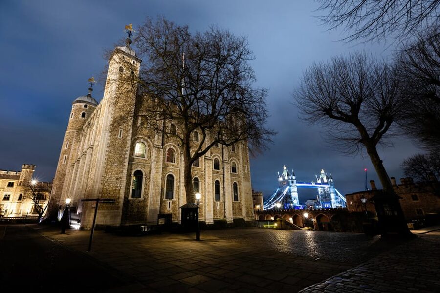 Tower of London: After-Hours Tour with Ceremony of the Keys - Traitor’s Gate and the Tower’s grim reputation