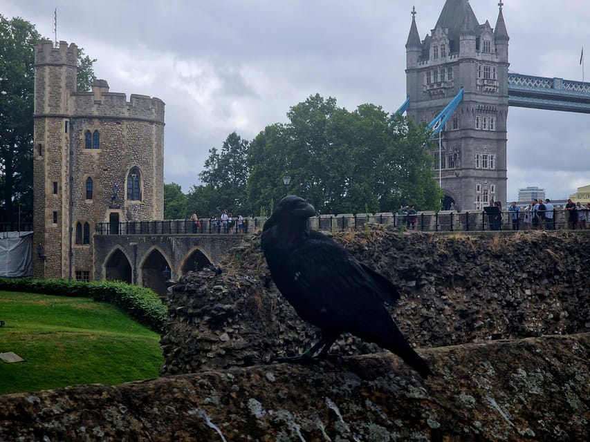 Tower of London Crown Jewels and English Royal History Tour - Lower Wakefield Tower and the Tower’s grim reputation