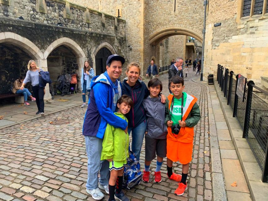 Tower of London Kid-Friendly Private Tour - Tower Green and the darker stories