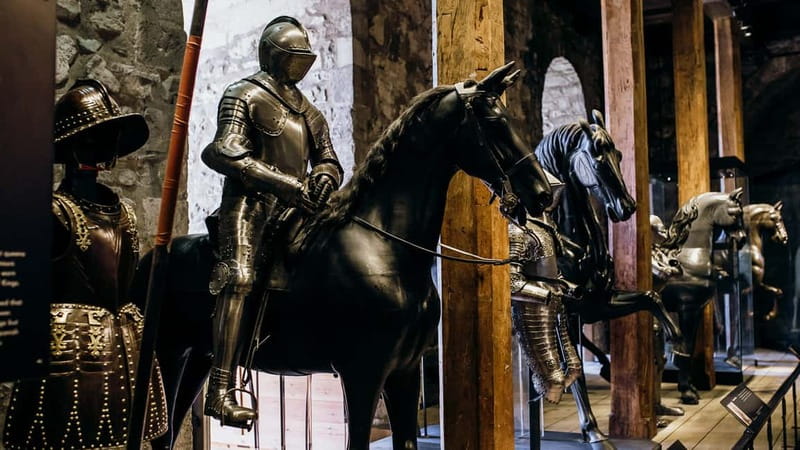 Tower of London Tour with Crown Jewels, plus River Cruise - The Thames cruise adds useful freedom