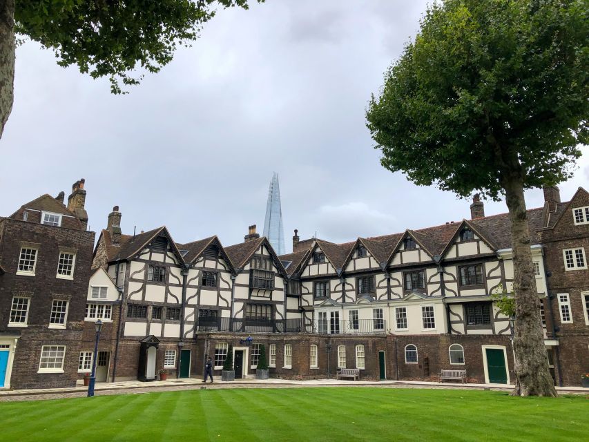 Ultimate Royal London, Thames River Boat Ride & Walking Tour - Why this London combination works