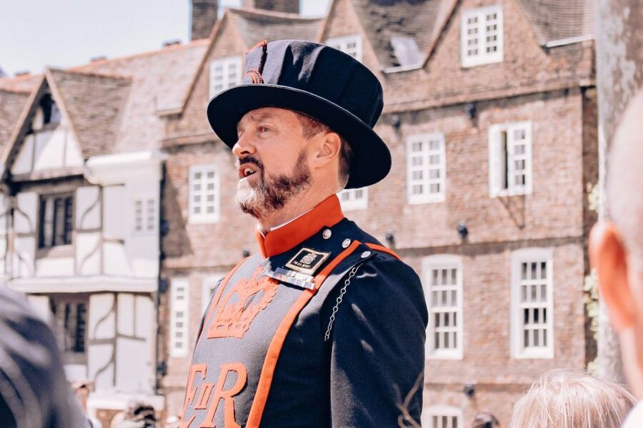 Ultimate Royal London, Thames River Boat Ride & Walking Tour - The guide makes the difference