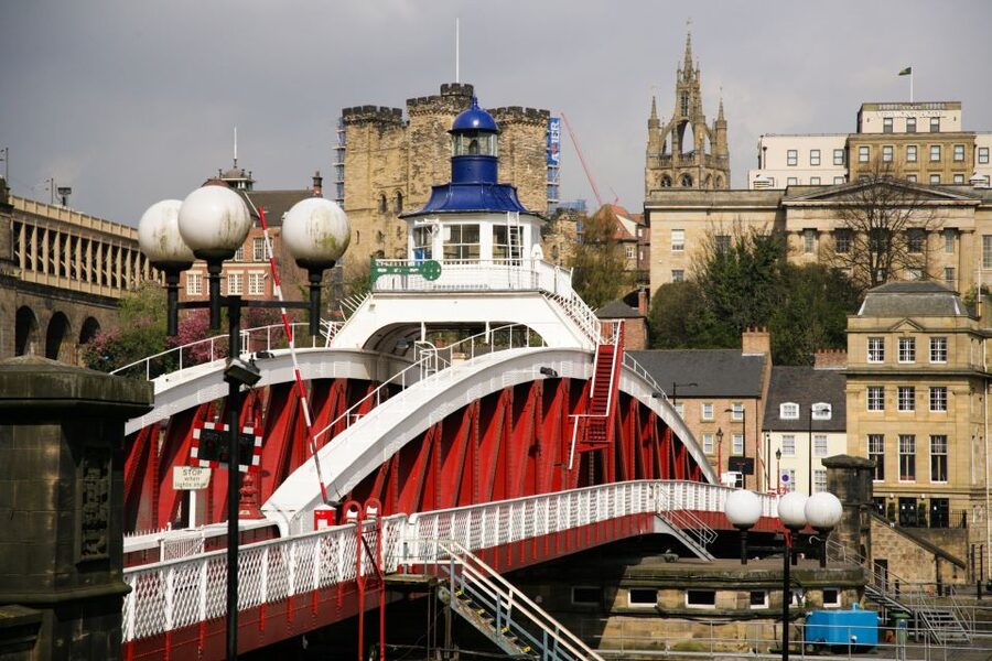 Vera Half Day TV Locations Tour of Newcastle - The guide and driver make a practical difference