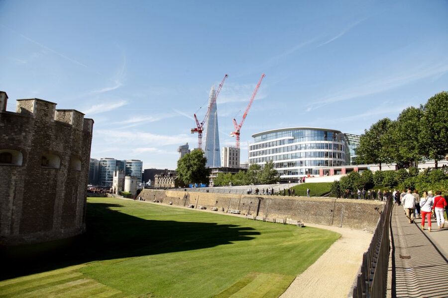 Vintage Double Decker Bus Tour & Thames River Cruise - Weather, comfort, and access