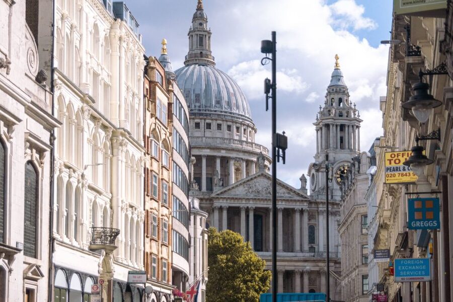 Westminster to Tower Bridge Customized Tour with a Local - The Thames walk from Westminster to Tower