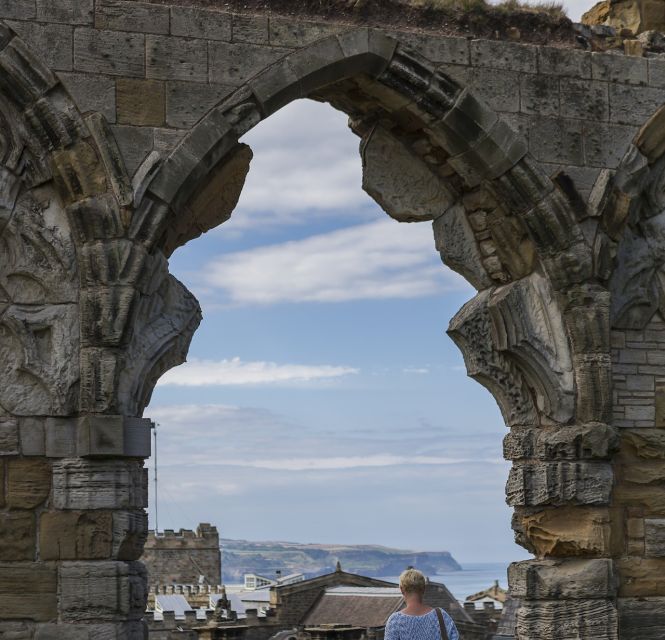 Whitby: Whitby Abbey Ticket - Reaching Whitby Abbey above the harbor