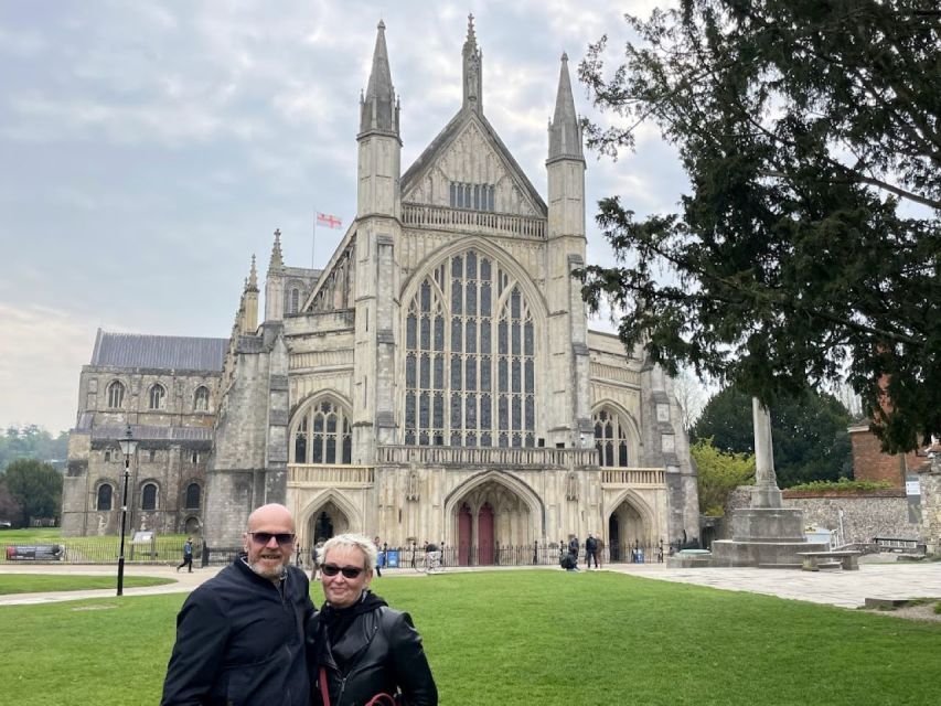 Winchester: Historic Castles and Cathedrals Walking Tour - Buttercross and the old High Street
