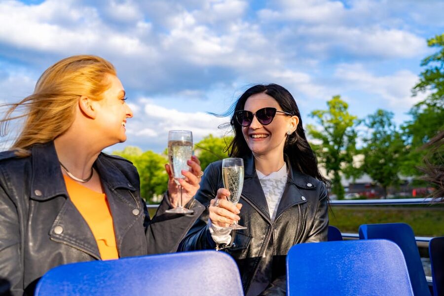York: 60-Minute 'Happy Hour' Cruise For All Ages - Evening light, dark skies, and weather