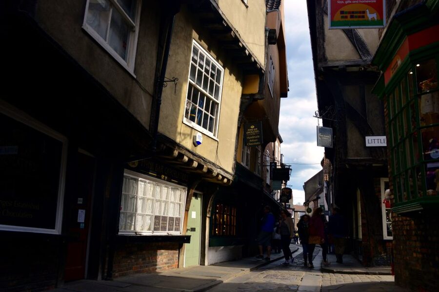 York: City Highlights Small Group Walking Tour - Roman York, Saxon York, and the remains of St Mary’s Abbey
