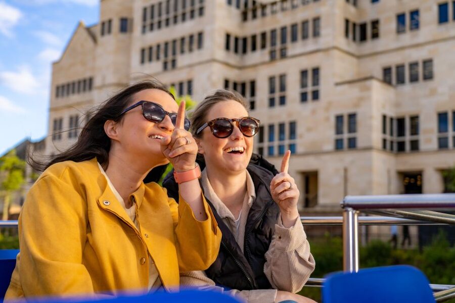 York: Daytime Sightseeing Boat Cruise with Live Commentary - Live commentary with history and a few jokes