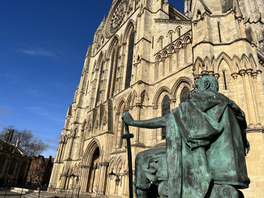 York: J&M’s City Sightseeing and History Walking Tour - Walking York’s walls and looking across the city