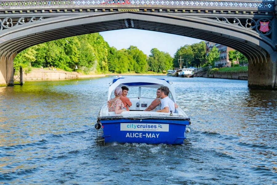 York: Self-Steer Boat Rental - Should you book the York self-steer boat?