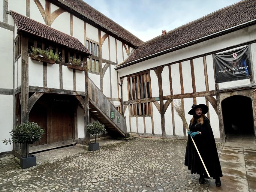 York: Witches and History Old Town Walking Tour - A guide-led performance, not a quiet history lecture